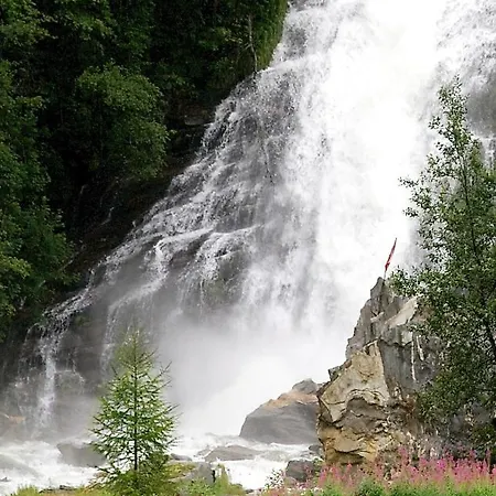 La Cascata Szálloda