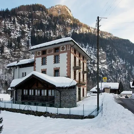 La Cascata Hotel